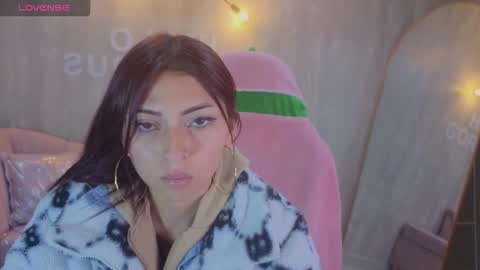 Elody  online show from February 5, 3:20 am