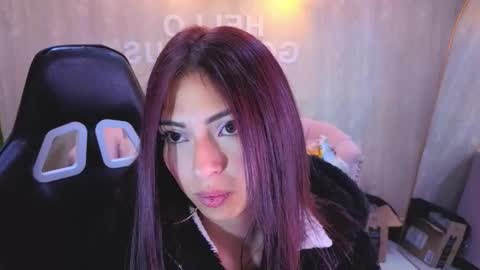 Elody  online show from January 7, 3:21 am