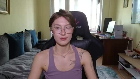 elsaangel online show from May 8, 7:55 am