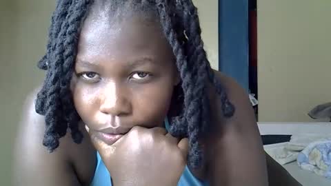 Snapshot of elvier_pretty chatting on October 21, 2:32 pm flo online show from October 21, 2:32 pm