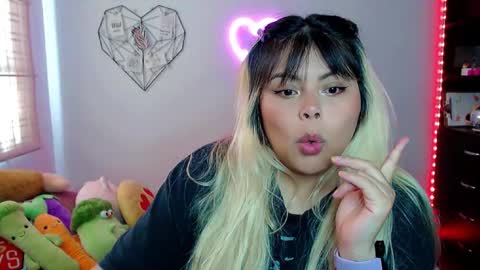 Ely online show from November 25, 8:31 pm