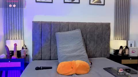 Ema online show from January 12, 10:59 pm