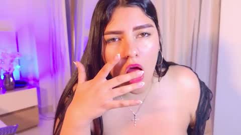 EmaGray online show from May 15, 11:40 pm