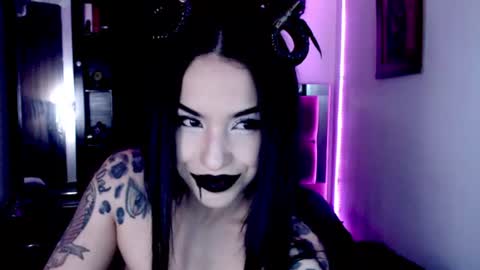 Emerald Black online show from June 13, 5:16 am