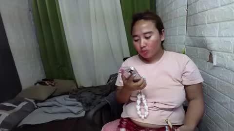 Emely online show from March 2, 7:32 am