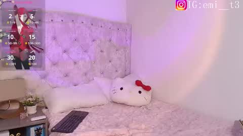 Emilly online show from October 20, 11:30 pm