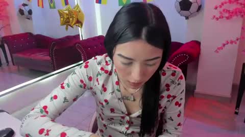 Emiily  online show from July 15, 8:02 pm