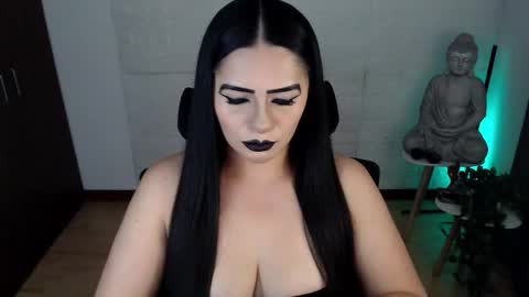 POWERFULL GODDESS EMILI online show from February 27, 11:26 pm