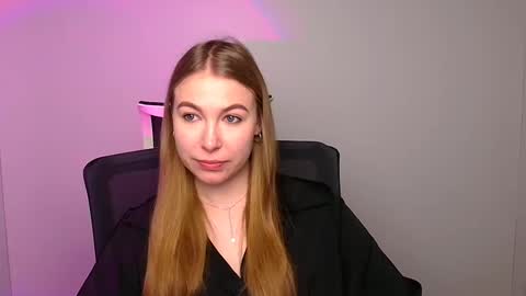 Emilia online show from February 5, 6:13 am