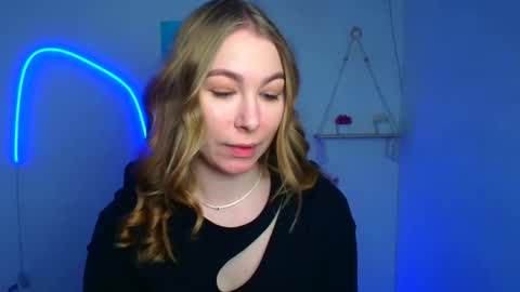 Emilia online show from February 14, 6:48 am