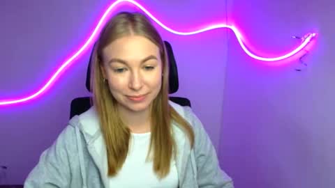 Emilia online show from October 4, 6:41 am