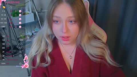 emiliaaah online show from February 13, 11:01 am