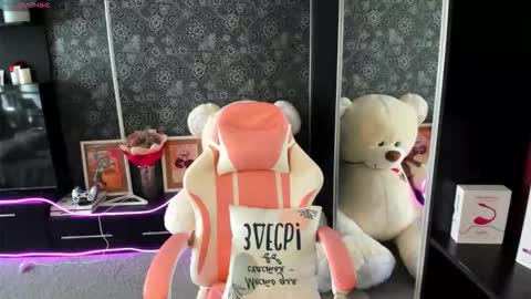 Emiliya online show from September 19, 2:54 am