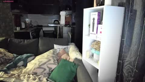 Emiliya online show from February 2, 2:06 am