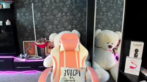 Emiliya online show from September 14, 2:53 am