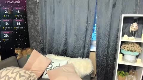 Emiliya online show from January 28, 2:11 am