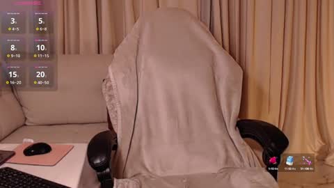 emillygreen1 online show from January 21, 11:02 pm