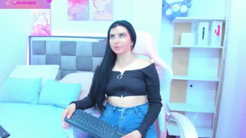 emily9__ online show from March 27, 8:20 pm