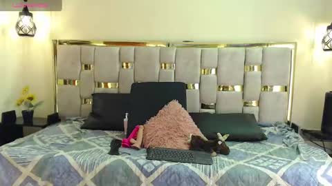 Snapshot of emily_fox_3 chatting on March 8, 11:56 am emily fox 3 online show from March 8, 11:56 am