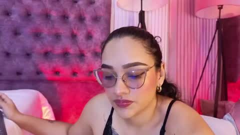 Emily online show from February 1, 7:12 pm