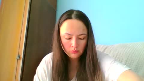 emily_morning_dew online show from March 11, 8:19 am