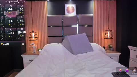 Snapshot of emily_roberts9 chatting on October 8, 7:51 pm Emily online show from October 8, 7:51 pm