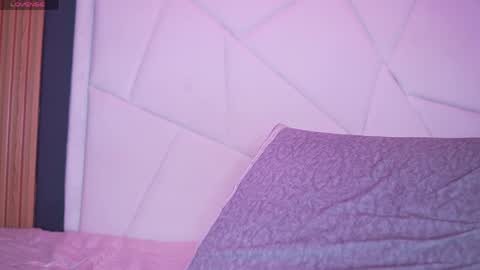 Emily online show from April 1, 1:52 pm