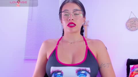 Emily online show from February 4, 7:33 pm