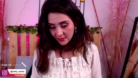 Emilly online show from December 15, 2:37 pm