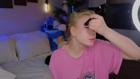 emily shepard online show from April 21, 1:42 am