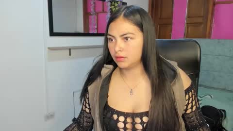 Emily Simt  online show from April 28, 12:42 pm