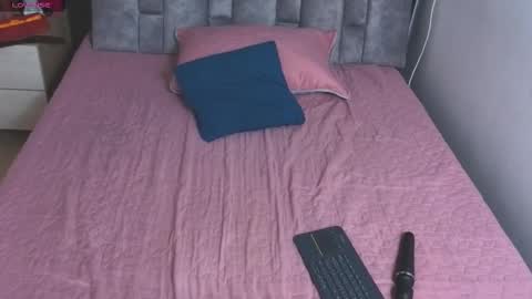 emily_vermont online show from November 6, 4:07 am