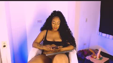 Emily Williams12 online show from September 21, 2:10 am