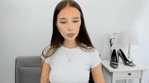 EmilyCharming online show from November 26, 9:27 pm