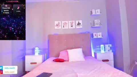 Emi Fit online show from March 9, 7:28 pm