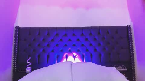 Emily online show from November 18, 4:13 am