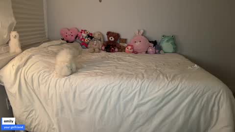 emilyfawn online show from October 16, 3:31 am