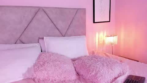 Emily online show from February 24, 1:32 pm