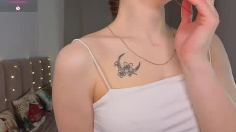 Emi online show from April 14, 3:12 pm