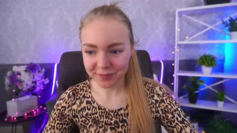  MY NAME IS Emily WELCOME EVERYONE I WILL BE HAPPY TO GIVE YOU WHAT YOU HAVE DREAMED OF FOR SO LONG online show from November 15, 3:02 pm