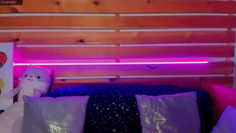 Emily online show from February 18, 1:59 am