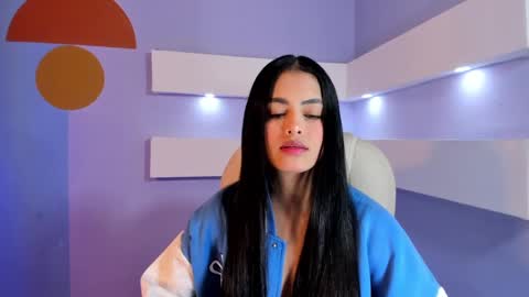 Emily online show from December 26, 4:10 am