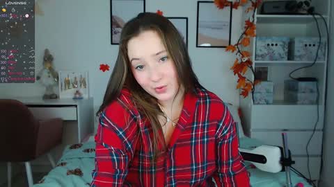 Emily online show from December 18, 7:30 pm