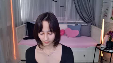 Snapshot of emilyyswonn chatting on October 29, 4:53 pm Emily online show from October 29, 4:53 pm