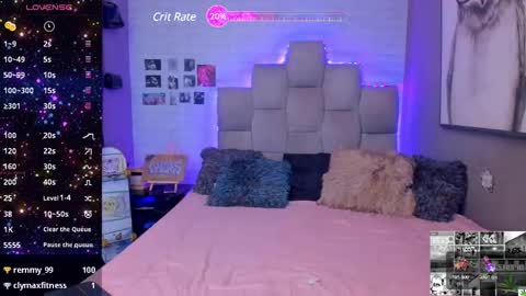 Snapshot of emma__15 chatting on January 6, 12:48 am emma  online show from January 6, 12:48 am