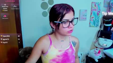 emma_boo_ online show from December 16, 8:15 pm