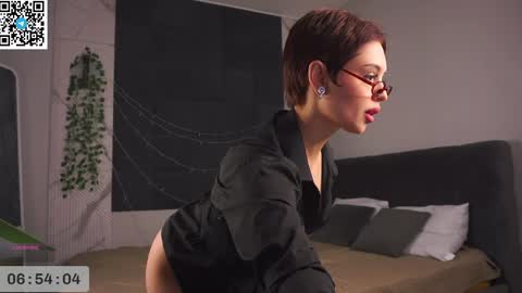 Emma online show from June 6, 9:37 am