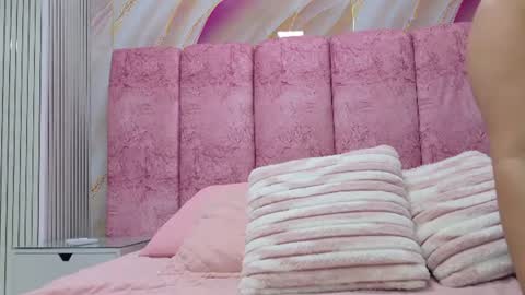 Emma online show from July 15, 3:00 am