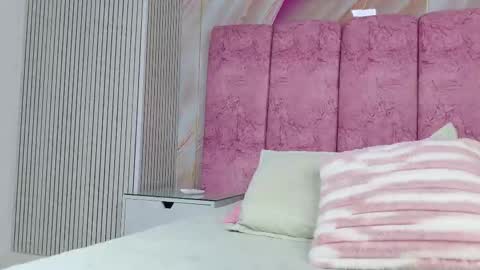 Emma online show from March 5, 3:02 am