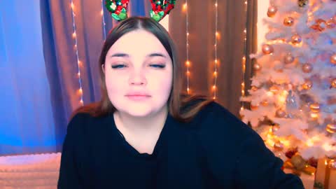 Snapshot of emma_dorn chatting on December 26, 8:39 am Eva online show from December 26, 8:39 am